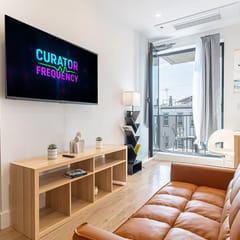 Cozy & Chic Renovated Brooklyn with Balcony