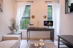 Bright & Cozy 3Bd Brooklyn Getaway - Image 5