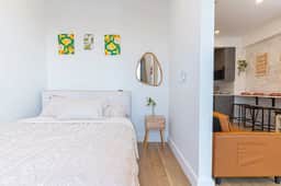 Cozy & Chic Renovated Brooklyn with Balcony - Image 2