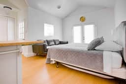 Private Studio Granada Hills| Near CSUN, Universal - Image 2