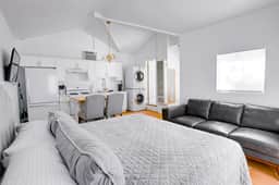 Private Studio Granada Hills| Near CSUN, Universal - Image 3