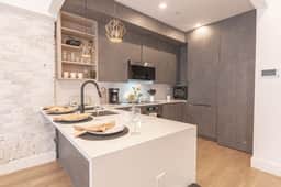 Stylish & Renovated 2Bd/2Ba+W/D(Spacious) - Image 3