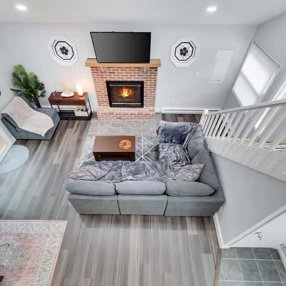 Cozy, Spacious House *New*InTheCommunity+Fire Pit - Image 1