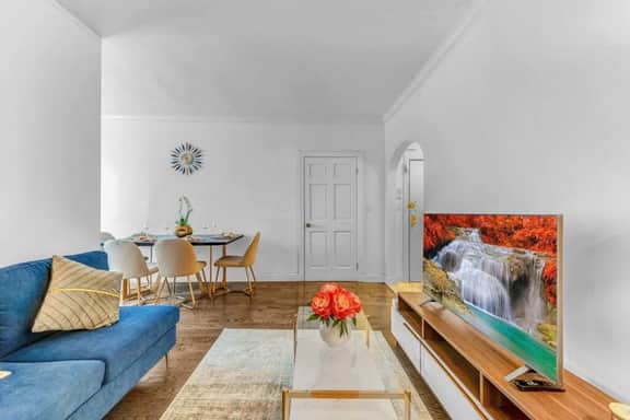 2Bd Stylish Brooklyn Heights - Steps WaterFront - Image 2