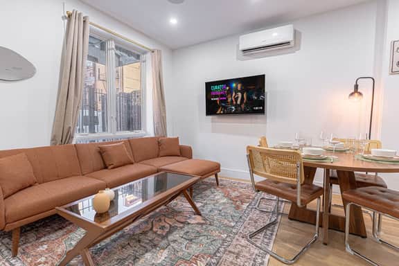 Bright Studio Duplex w/ Backyard & W/D - Image 2