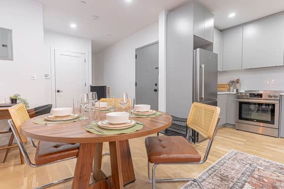 Bright Studio Duplex w/ Backyard & W/D - Image 5