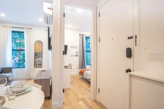 Chic & Modern 3BR Retreat in the Heart of Brooklyn - Image 5
