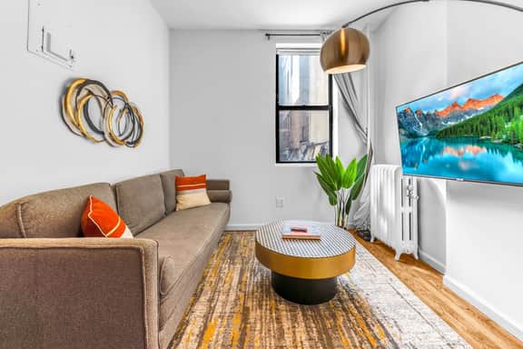 Stylish Park Slope 1Bd - Image 2