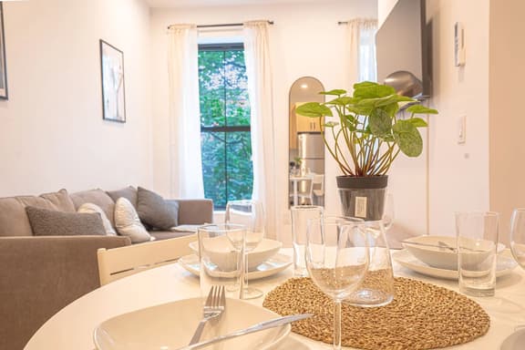 Chic & Modern 3BR Retreat in the Heart of Brooklyn - Image 1